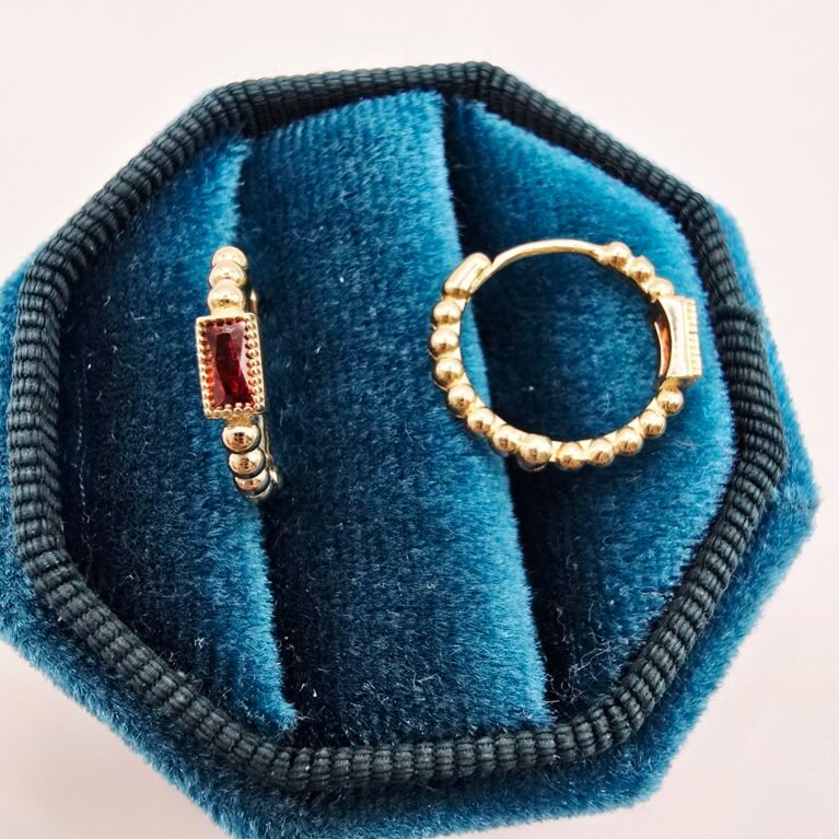 14k Gold Earrings/ Cercei Aur 14k HE09