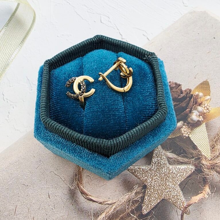 14k Gold Earrings/ Cercei Aur 14k C211