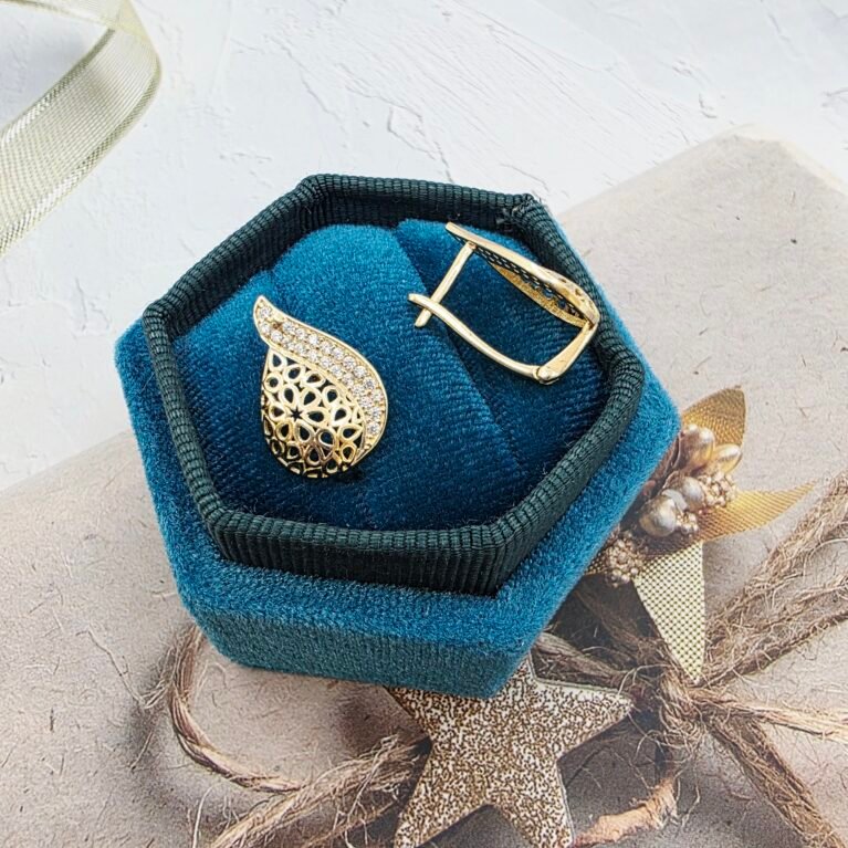 14k Gold Earrings/ Cercei Aur 14k C222