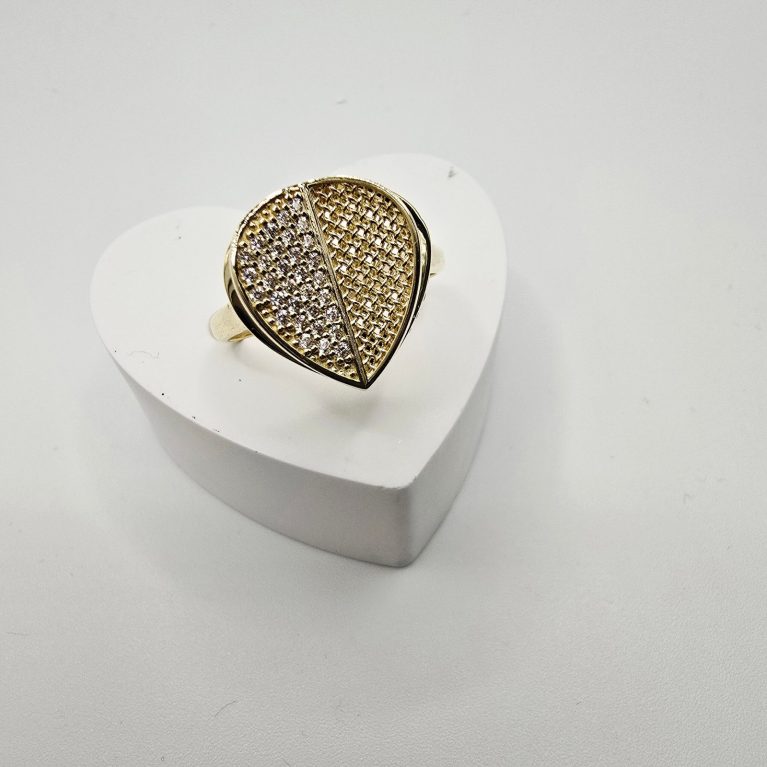 14K GOLD RING/ INEL AUR 14K R0313
