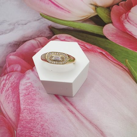 14K GOLD RING/ INEL AUR 14K R0674